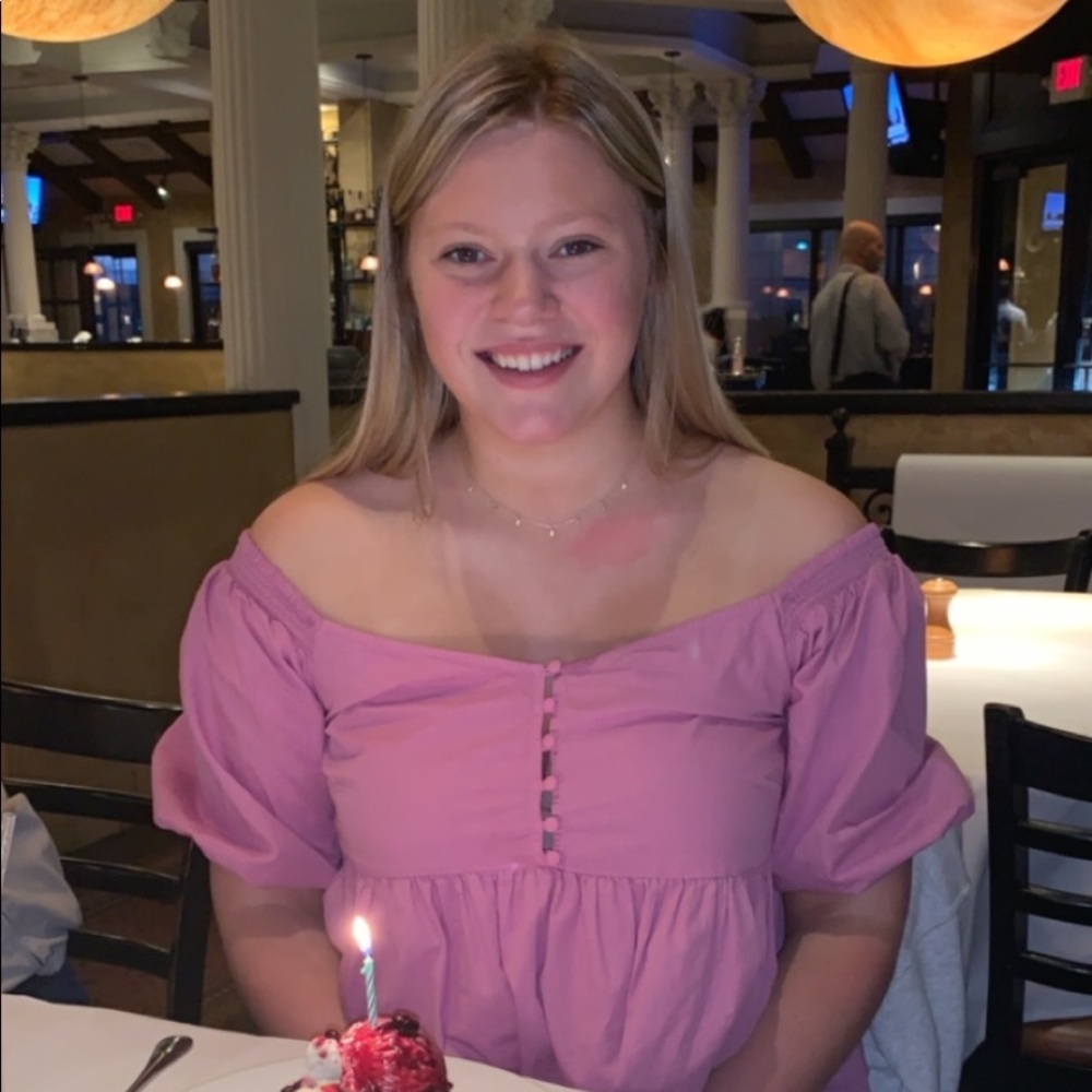 Meet your Posher, Delaney